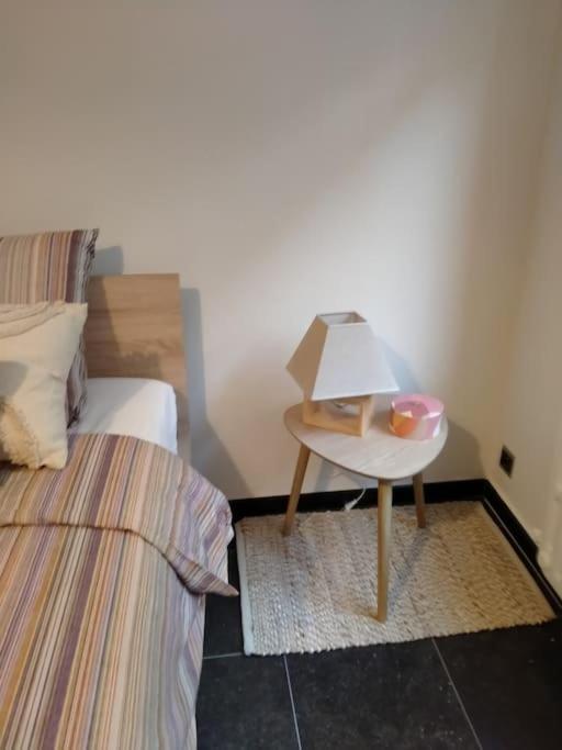 'Nulle Part Ailleurs' Apartamento Dinant Exterior foto