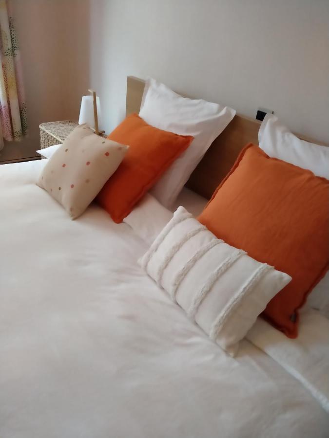 'Nulle Part Ailleurs' Apartamento Dinant Exterior foto
